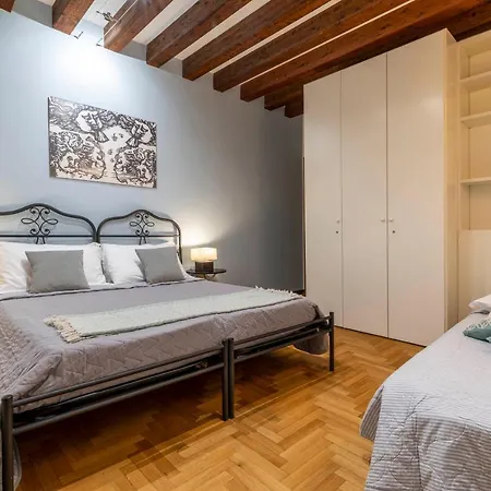 San Marco - 2 Bedrooms With Lift *