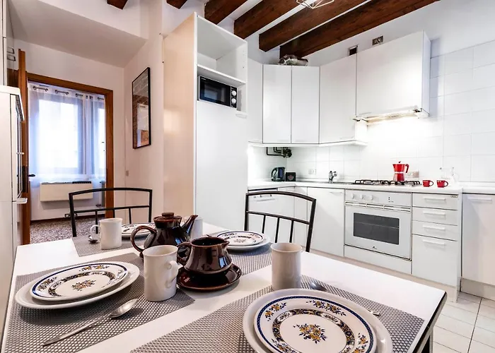 San Marco - 2 Bedrooms With Lift Venecia